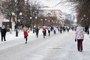 Пензенцы пробежали 1 января по Московской улице