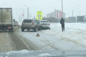 В селе под Пензой жестко столкнулись два легковых автомобиля