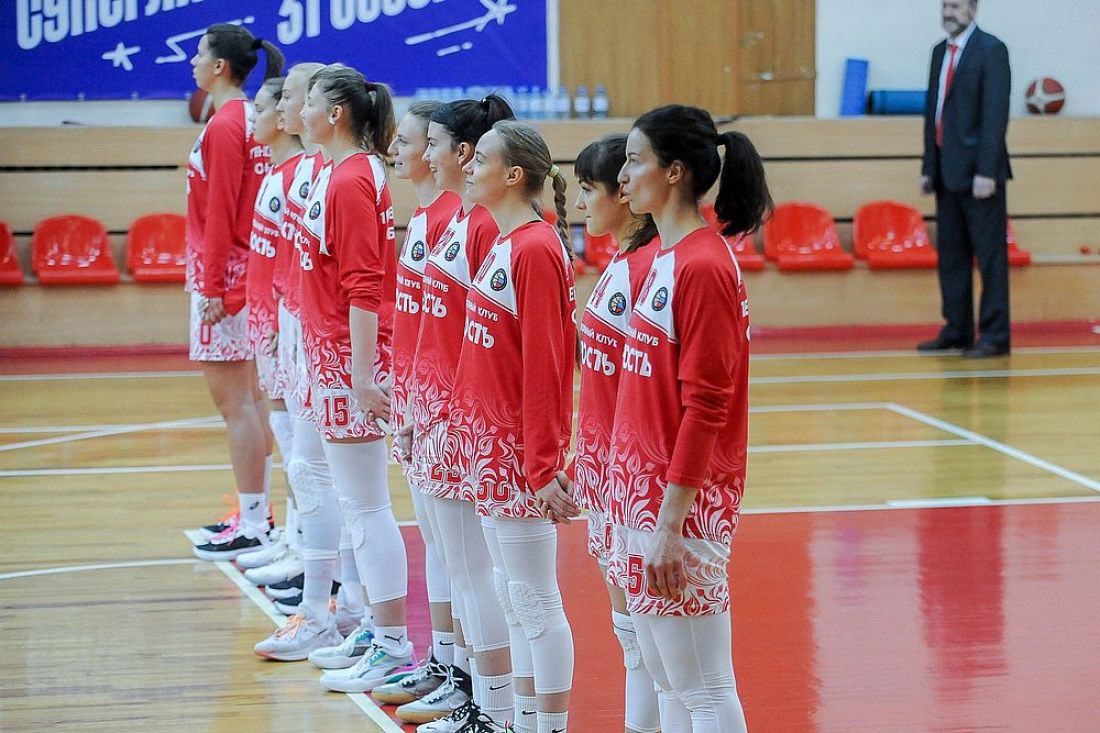 «Юность» в Пензе проиграла красноярскому «Енисею-2»