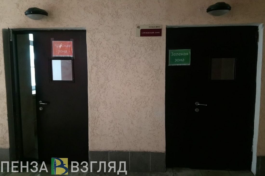Переход в «светло-оранжевую зону» по коронавирусу, демонтаж елки и убийство женщины: новости за 21 декабря