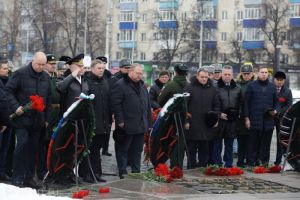 Возложение цветов, увольнения чиновников и ПЦР-тестирование для жителей ДНР и ЛНР: новости Пензы за 23 февраля