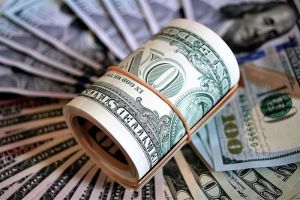 ЦБ установил официальные курсы рубля к доллару и евро на 2 марта