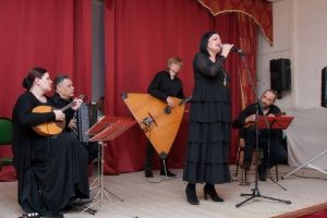 Жителям ДНР и ЛНР в Пензе показали концерт