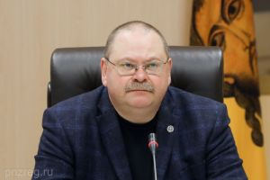 Мельниченко потребовал жесткого контроля сроков контрактации объектов строительства и реконструкции