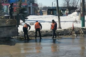 Кузнечанка обратилась к Олегу Мельниченко из-за ужасного состояния городских дорог