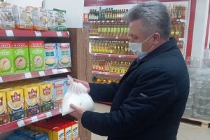 В Каменском районе проверили наличие товаров в магазинах