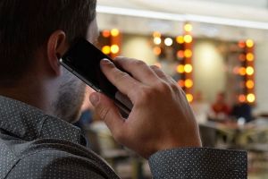 Больше 100 тысяч рублей отдал житель Пензы после звонка насчет интимных услуг