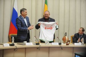Губернатор Мельниченко встретился с игроками и тренерами регбийного клуба «Локомотив-Пенза»