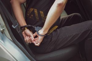 Пензенские росгвардейцы задержали кричавшего на улице мужчину