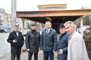 В Пензе заменят поврежденную плитку на стенах в подземных переходах
