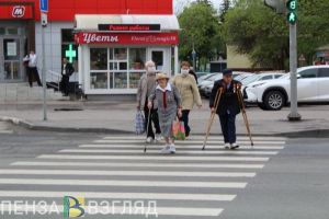 Пензенским ветеранам принесли ежегодную выплату по случаю Дня Победы
