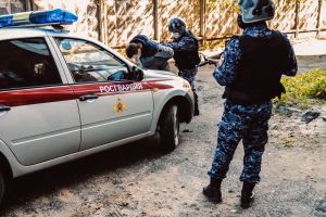 Пензенские росгвардейцы задержали дебошира в торговом центре