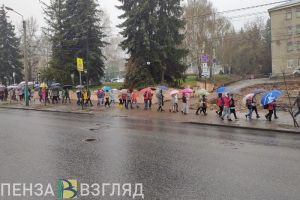 Пензенцы начинают получать выплаты на детей от 8 до 17 лет