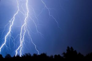 В выходной в Пензенской области ожидаются гроза и сильный ветер