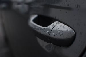 В Пензе ищут свидетелей столкновения двух иномарок на улице Кулакова