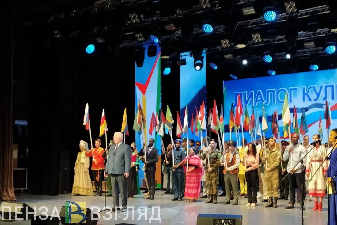 Александр Гуляков выступил на открытии форума «Диалог культур» (12+)