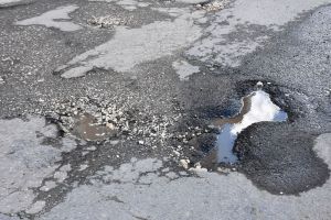 Глава города Пензы осмотрел проблемную дорогу по просьбе жителей микрорайона ГПЗ