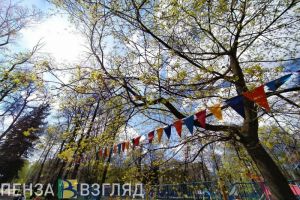 Пензенцам посоветовали не прятать зонты и теплую одежду до лета