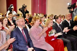 Федеральный детский омбудсмен Мария Львова-Белова приехала в Пензу на «Последний звонок»