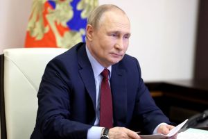Владимир Путин предложил вернуть звание «Мать-героиня»