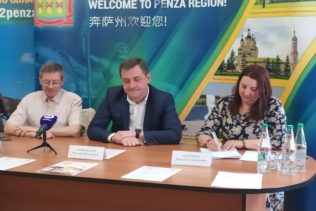 Поединок на мечах, средневековая кухня и стрельба из лука: чем удивят пензенцев на фестивале в Золотаревке?