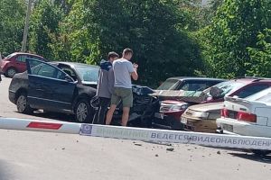 Момент жесткой аварии попал на видео в пензенской Терновке
