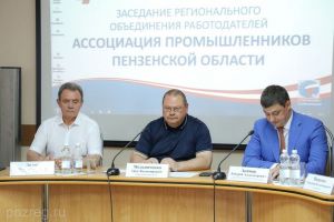 В Пензе Олег Мельниченко заявил об одной из главных задач системы образования
