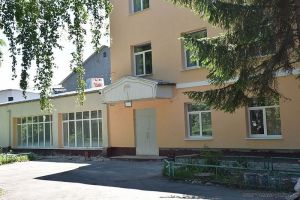 В Пензе проверили, как идет ремонт в музыкальной школе №2