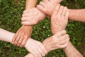 Знаки Зодиака, которые в ближайшее время стоит уделить время родственникам