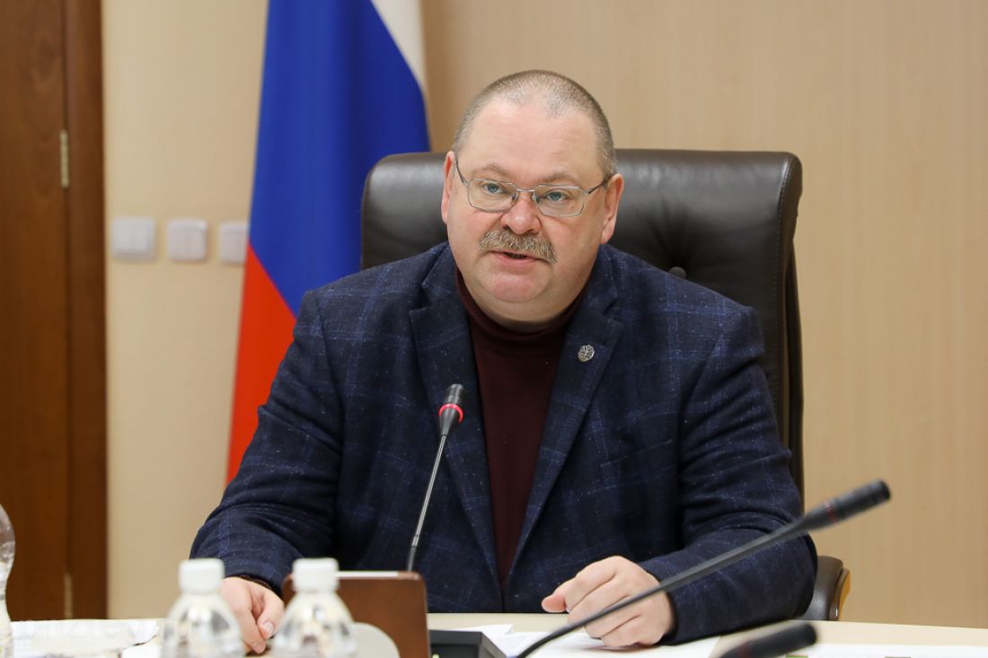 Мельниченко поручил обеспечить контроль за вводом в эксплуатацию спортобъектов