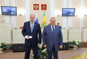 Депутатам Законодательного Собрания Пензенской области седьмого созыва вручили удостоверения