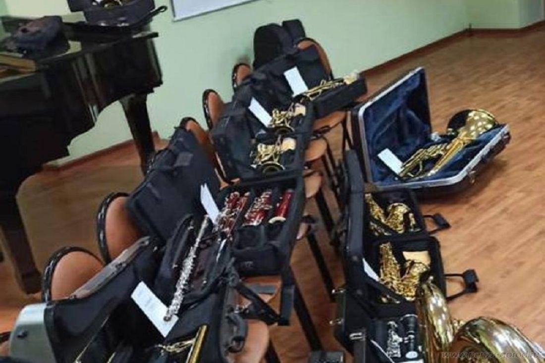 Для пензенской музшколы приобретены инструменты на 2 700 000 тысяч рублей