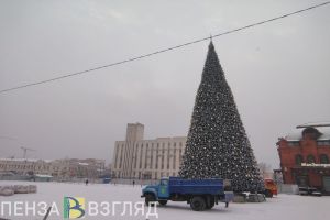 Из бюджета Пензы выделят дополнительно более миллиона рублей на новогодние праздники