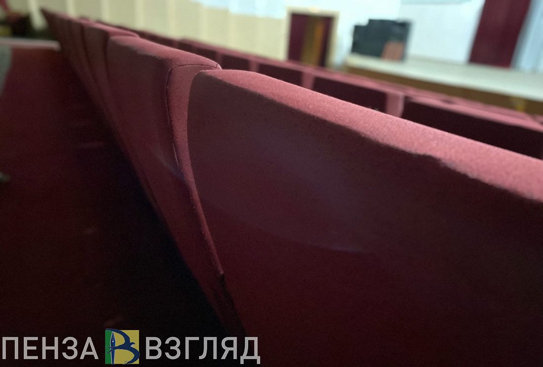 С Международным женским днем пензячек поздравит певица Зара (12+)