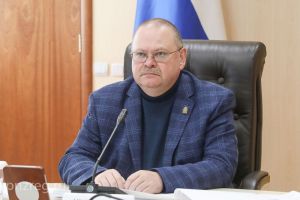 Мельниченко поручил выделить дополнительные средства областному министерству по делам архивов
