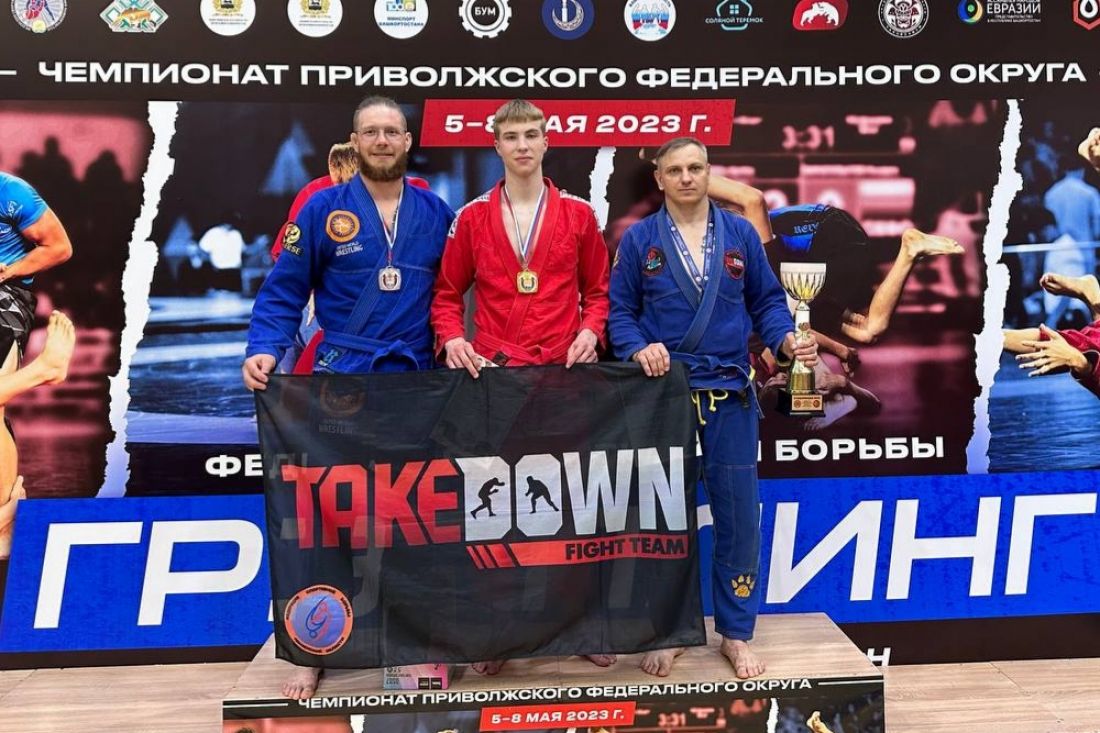 Пензенцы завоевали медали чемпионата ПФО по спортивной борьбе
