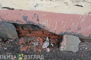 Пензенцев беспокоит заброшенное здание в Арбекове