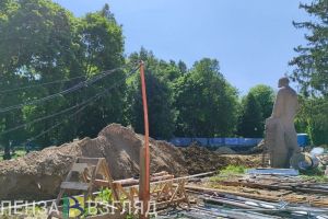 Стало известно, когда откроется реконструируемая часть парка Белинского