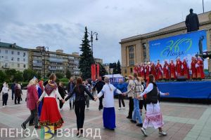 Салют, фейерверк и авиашоу - новости Пензы за 12 июня