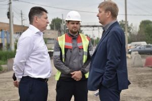 Пензенцам рассказали, почему затянулся ремонт дорожного полотна на улице Рябова в Пензе