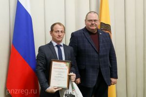 Олег Мельниченко поздравил РК «Локомотив-Пенза» с победой в чемпионате России