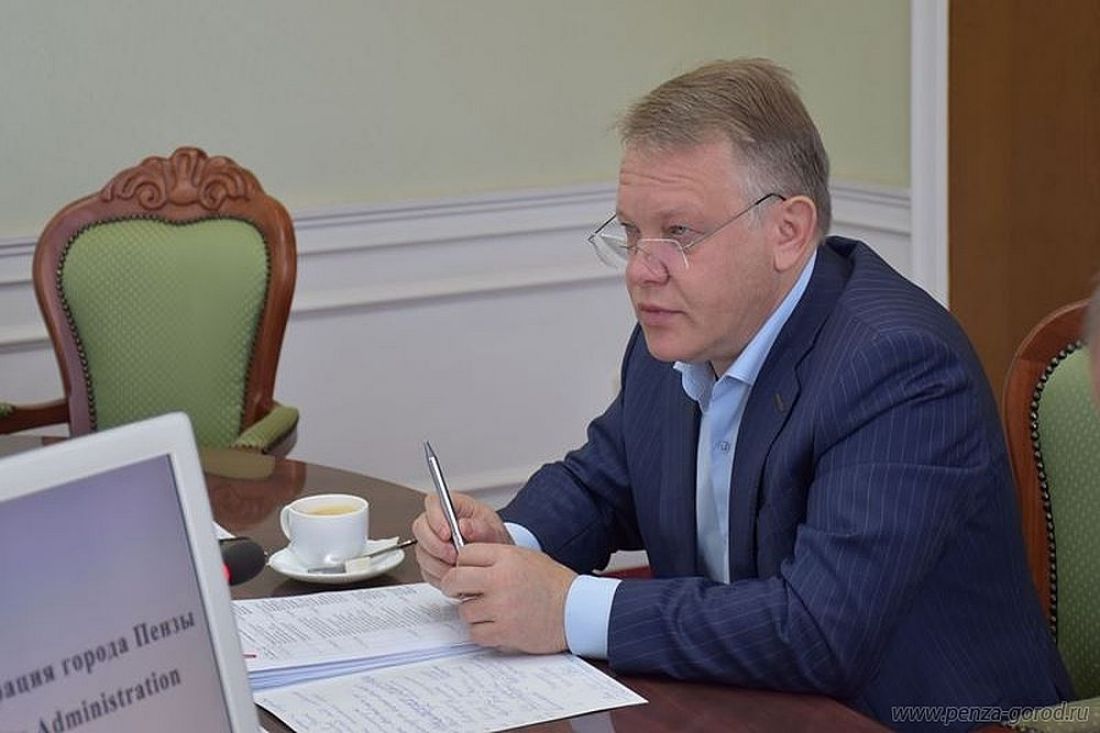 Глава Пензы Басенко потребовал повысить эффективность управления муниципальным имуществом