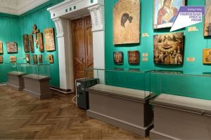 В Пензенской картинной галерее имени Савицкого обновили витрины для экспонатов