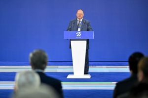 Олег Мельниченко выступил на открытии форума городов-побратимов в Казахстане