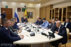 Олег Мельниченко поднял вопрос оснащения больниц региона современным оборудованием