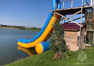 В Пензенской области подросток скатился с горки в воду и не вынырнул