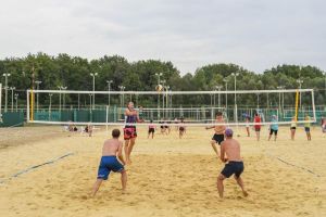 В Пензе стартовал региональный чемпионат по пляжному волейболу