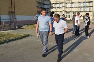 Александр Басенко оценил ход капремонта лингвистической гимназии № 6 в Пензе