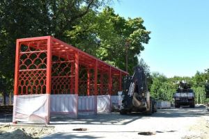 В Пензе завершается капремонт входной группы в парке Белинского