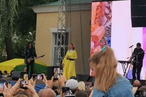 Пензенцы делятся видео с выступлением Татьяны Булановой в Башмаково (0+)